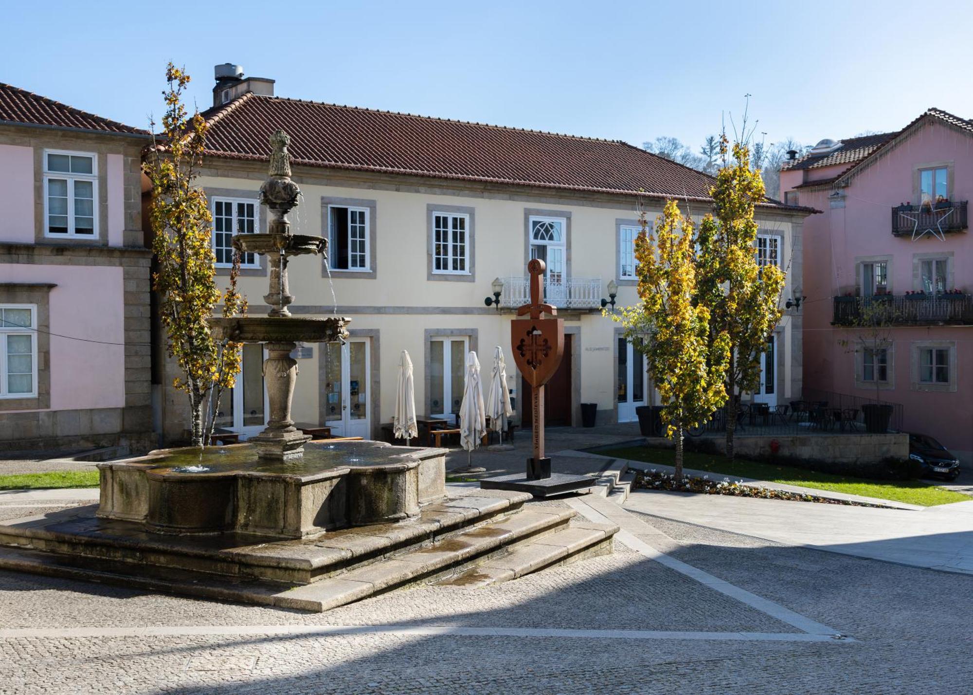 Da Praca Vandrerhjem Santa Maria da Feira Eksteriør bilde